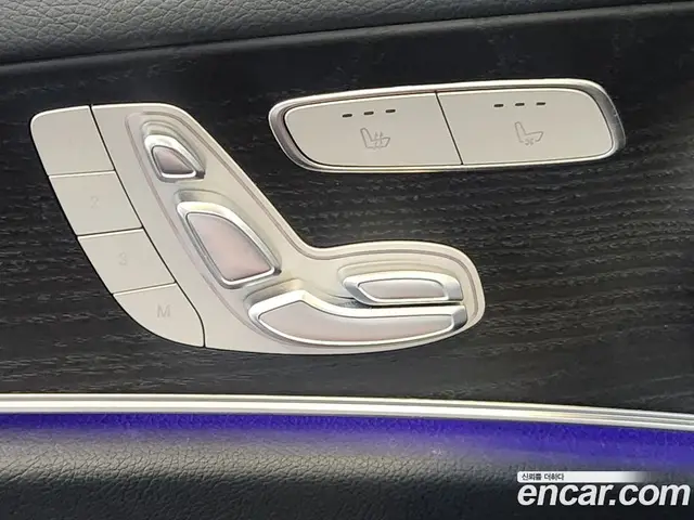 Mercedes-Benz E-Class 2022 2.0 автомат (гидро), миниатюра 5