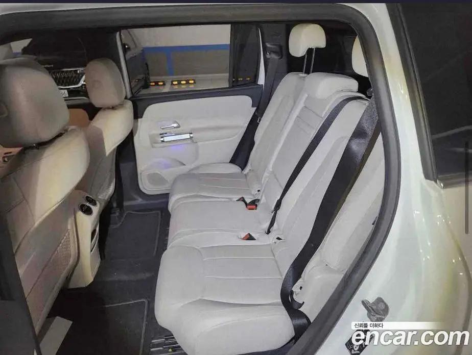 Mercedes-Benz GLB-Class 2024 1.9 автомат (гидро), фото 12