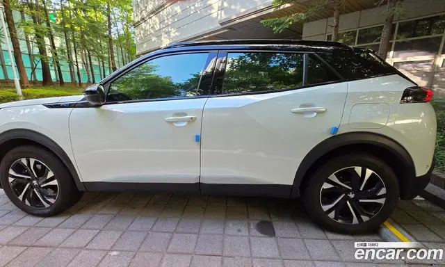 Peugeot 2008 2022 2.0 автомат (гидро), миниатюра 2