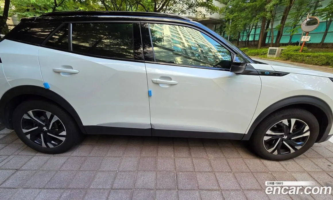 Peugeot 2008 2022 2.0 автомат (гидро), фото 3
