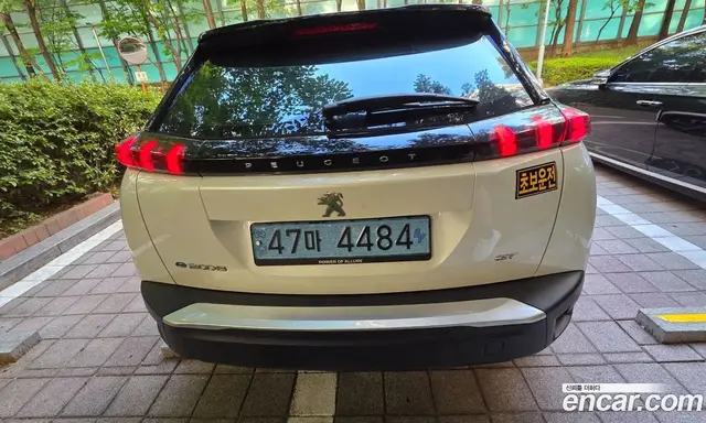 Peugeot 2008 2022 2.0 автомат (гидро), миниатюра 4