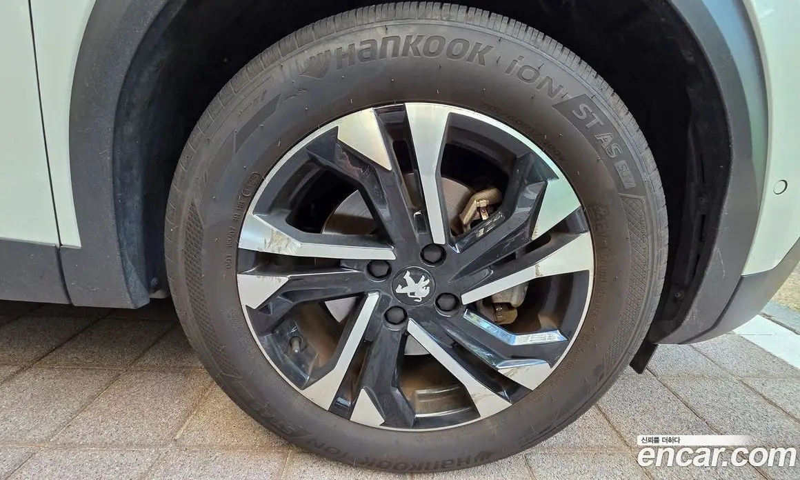 Peugeot 2008 2022 2.0 автомат (гидро), фото 8