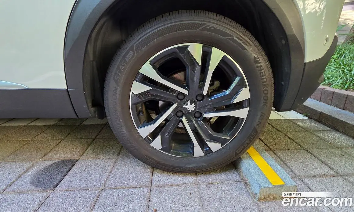 Peugeot 2008 2022 2.0 автомат (гидро), фото 10