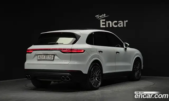 Porsche Cayenne 2019 3.0 автомат (гидро), миниатюра 2