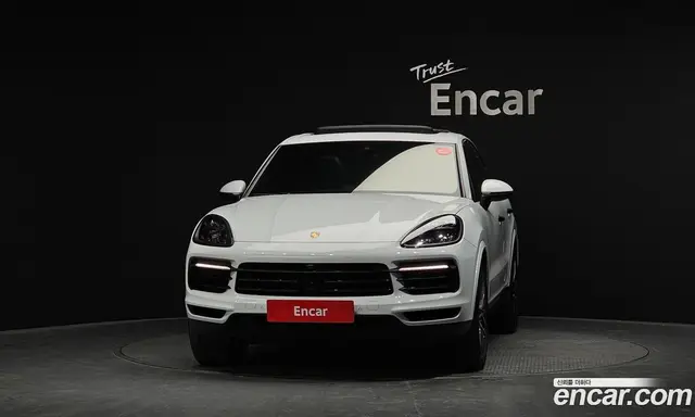 Porsche Cayenne 2019 3.0 автомат (гидро), миниатюра 3