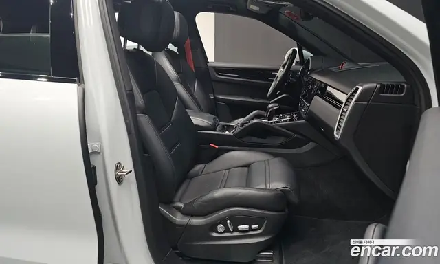 Porsche Cayenne 2019 3.0 автомат (гидро), миниатюра 10