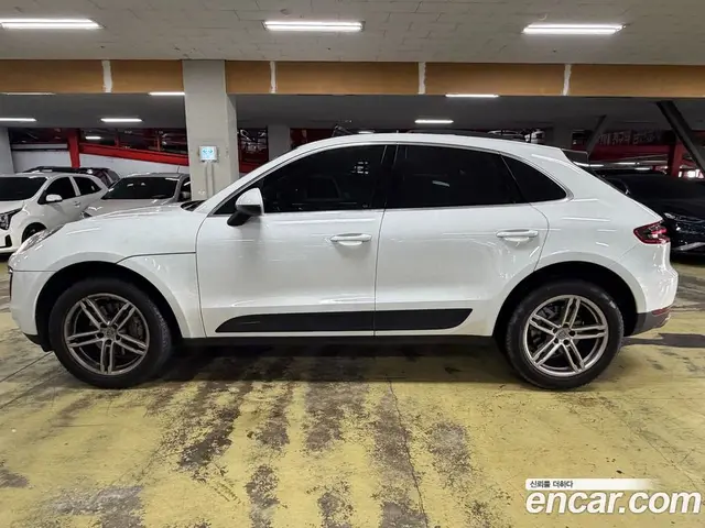 Porsche Macan 2017 3.0 автомат (гидро), миниатюра 3
