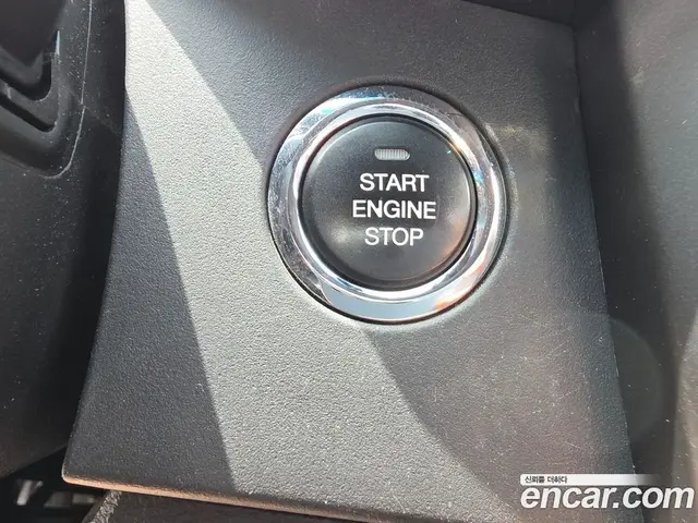 SsangYong Korando 2014 2.0 автомат (гидро), миниатюра 1