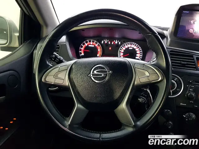 SsangYong Korando 2015 2.0 автомат (гидро), миниатюра 12