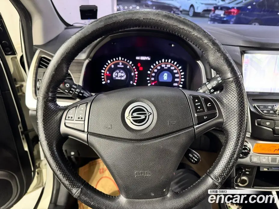 SsangYong Korando 2015 2.0 автомат (гидро), фото 12