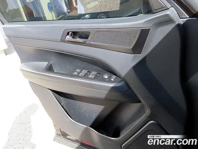 SsangYong Rexton 2020 2.2 автомат (гидро), миниатюра 12