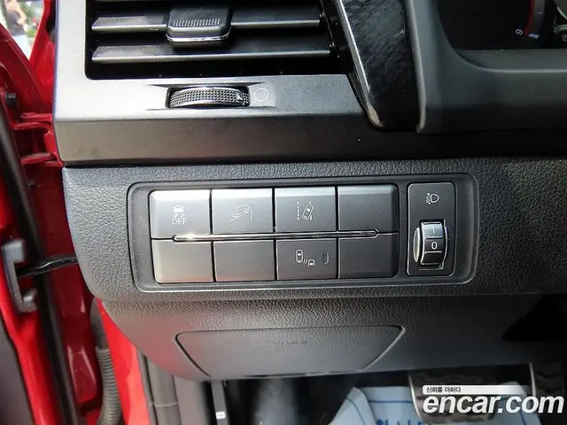 SsangYong Rexton 2020 2.2 автомат (гидро), миниатюра 12