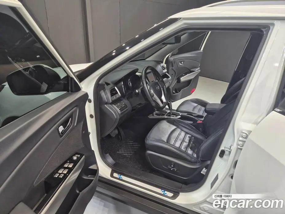 SsangYong TIBOLI 2015 1.6 автомат (гидро), фото 13