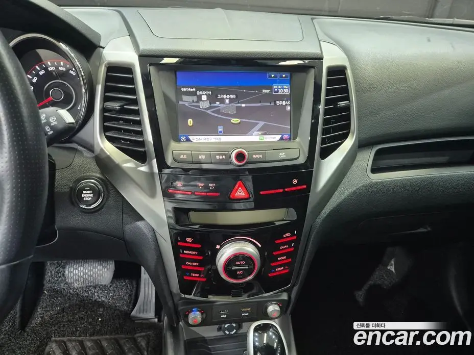 SsangYong TIBOLI 2015 1.6 автомат (гидро), фото 10