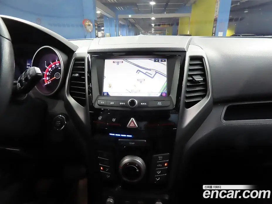 SsangYong TIBOLI 2017 1.6 автомат (гидро), фото 12