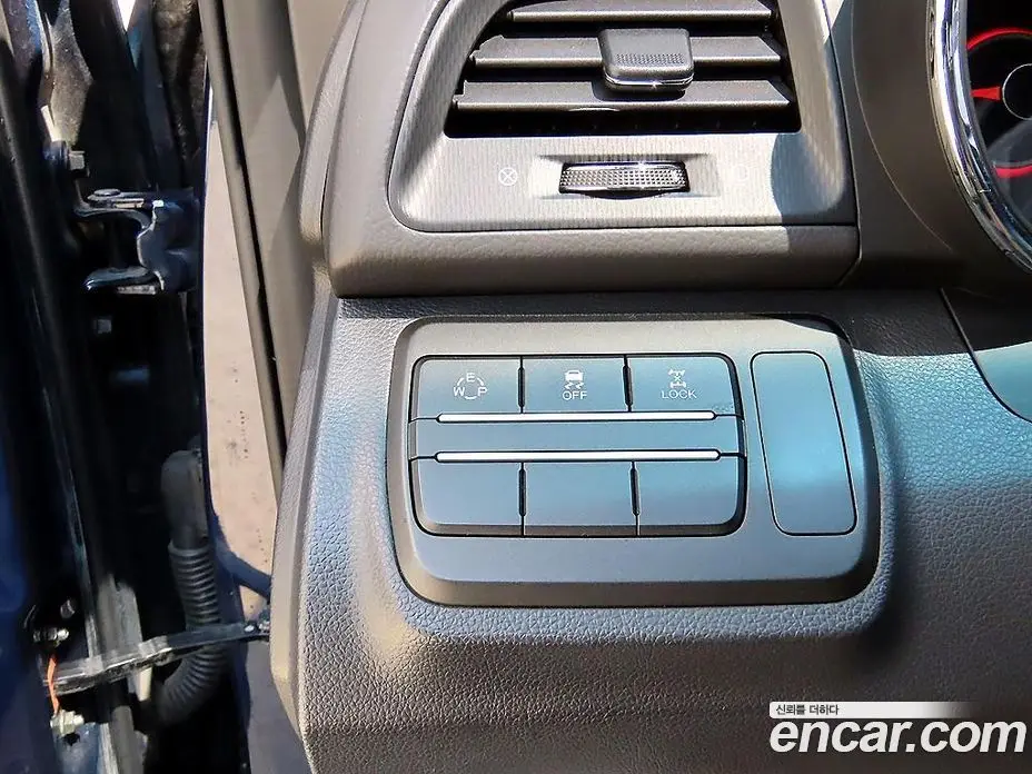 SsangYong TIBOLI 2018 1.6 автомат (гидро), фото 12