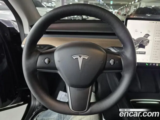 Tesla Model Y 2021 0.2 автомат (гидро), миниатюра 12
