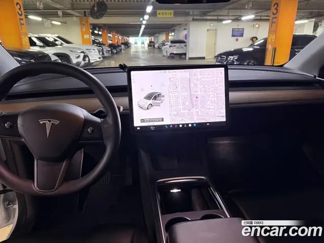 Tesla Model Y 2021 автомат (гидро), миниатюра 6