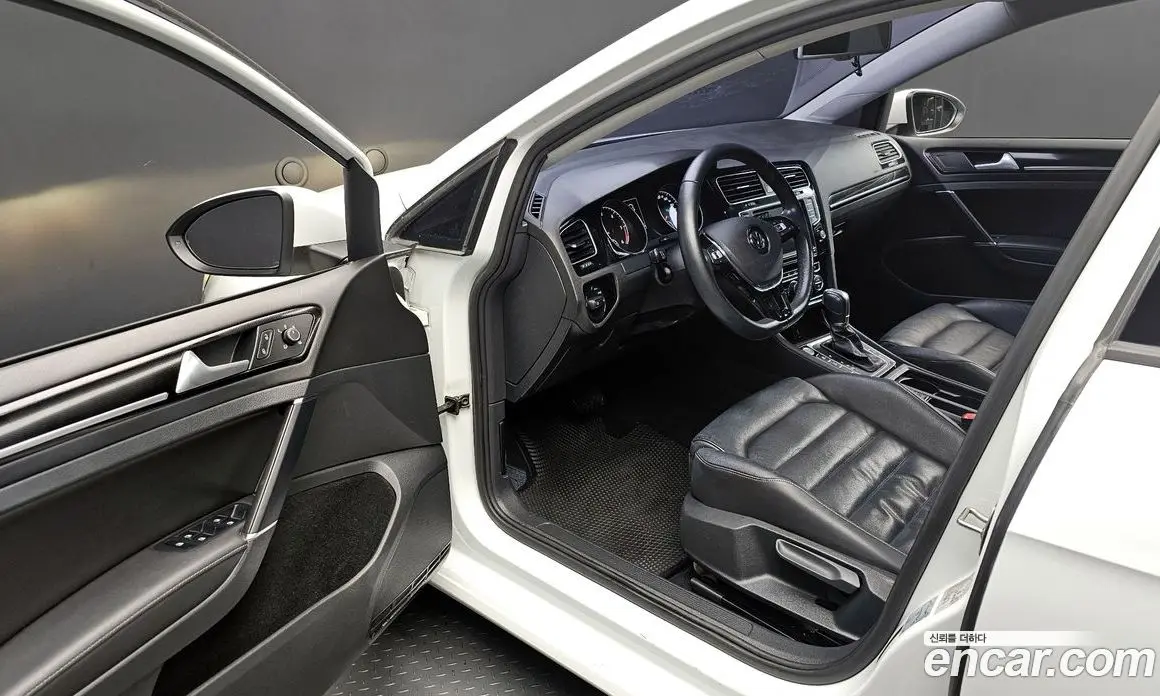 Volkswagen Golf 2015 2.0 автомат (гидро), фото 11 Volkswagen Golf 2015 2.0 автомат (гидро), фото 11