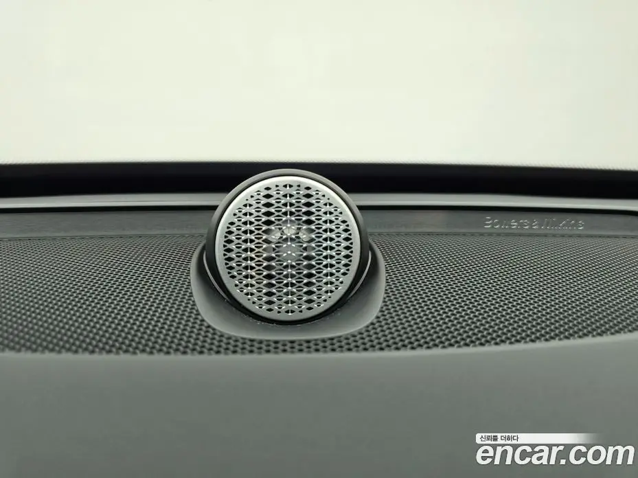 Volvo XC90 2025 2.0 автомат (гидро), фото 13