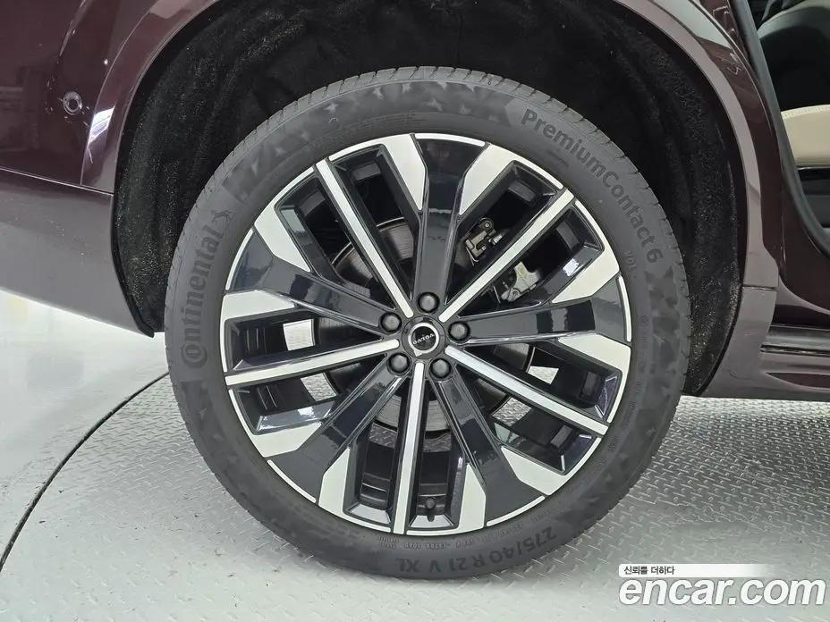 Volvo XC90 2025 2.0 автомат (гидро), фото 18