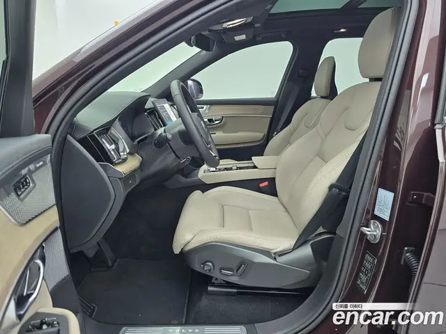 Volvo XC90 2025 2.0 автомат (гидро), миниатюра 7