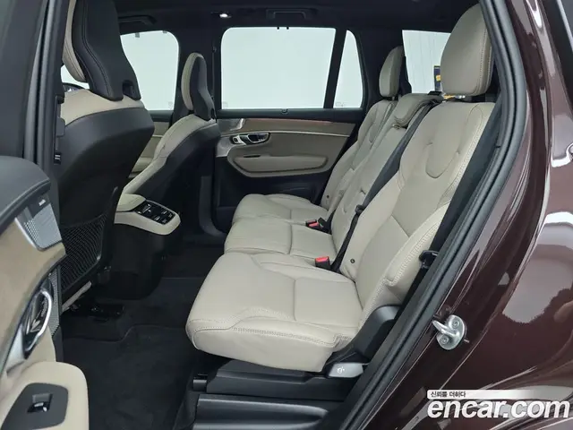 Volvo XC90 2025 2.0 автомат (гидро), миниатюра 9