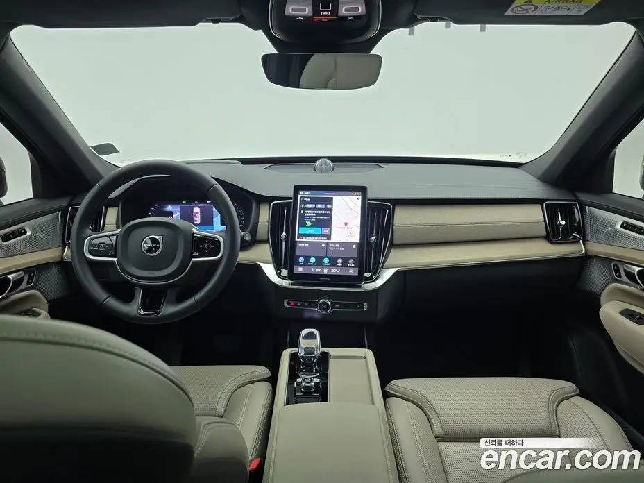 Volvo XC90 2025 2.0 автомат (гидро), фото 10