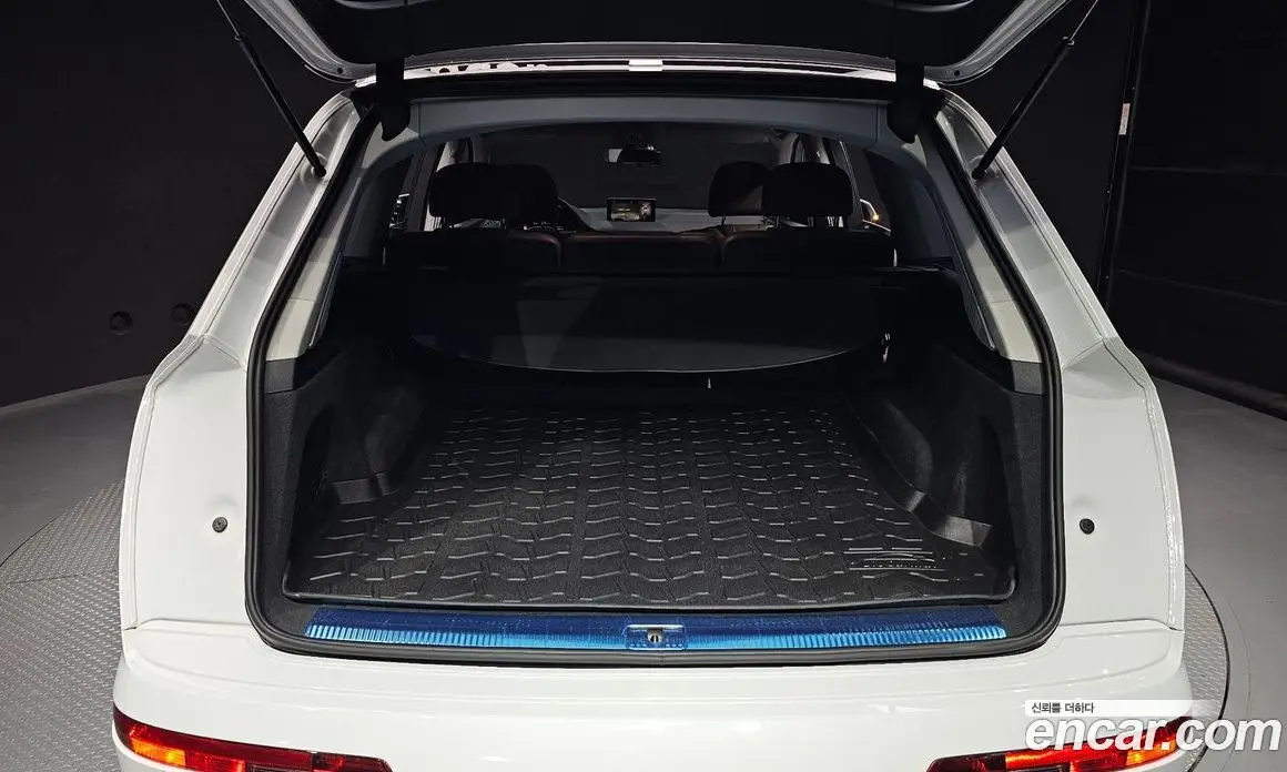 Audi Q7 2019 2.0 автомат (гидро), фото 19