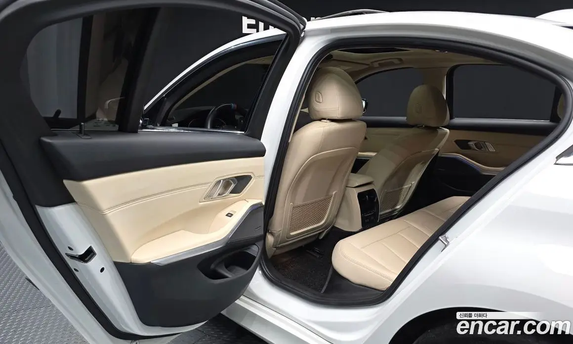 BMW 3 серия 2020 2.0 автомат (гидро), фото 16