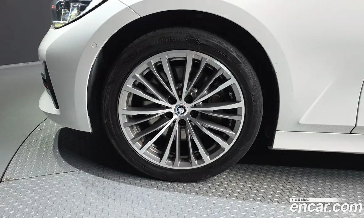 BMW 3 серия 2020 2.0 автомат (гидро), фото 5