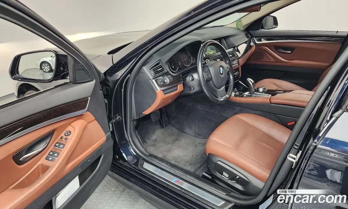 BMW 5 серия 2016 2.0 автомат (гидро), фото 10