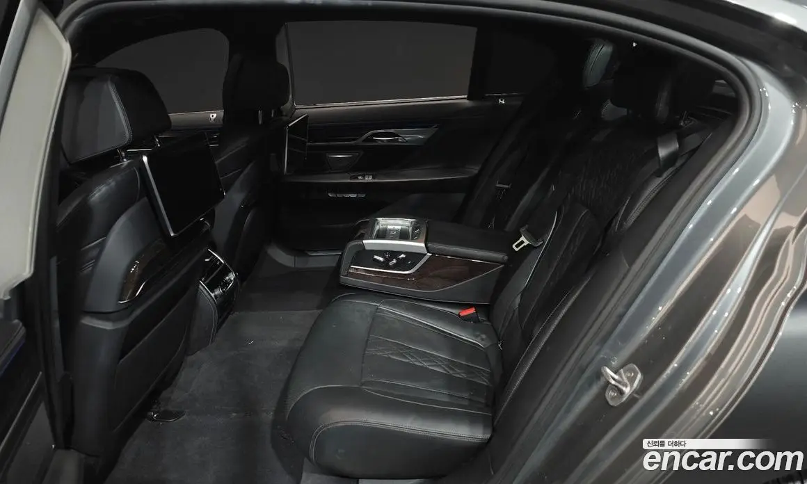 BMW 7 серия 2016 3.0 автомат (гидро), фото 12
