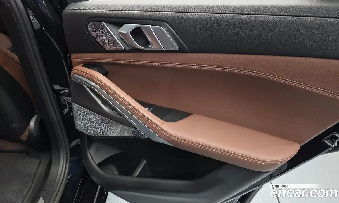 BMW X6 2021 3.0 автомат (гидро), фото 15
