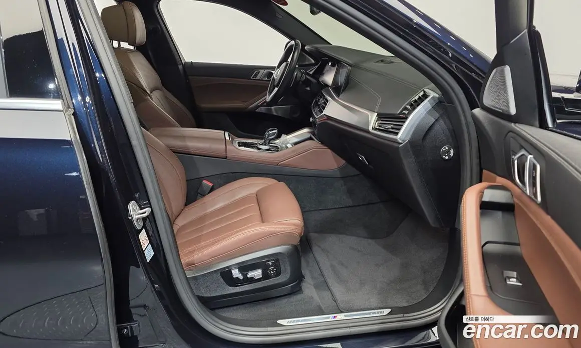 BMW X6 2021 3.0 автомат (гидро), фото 17
