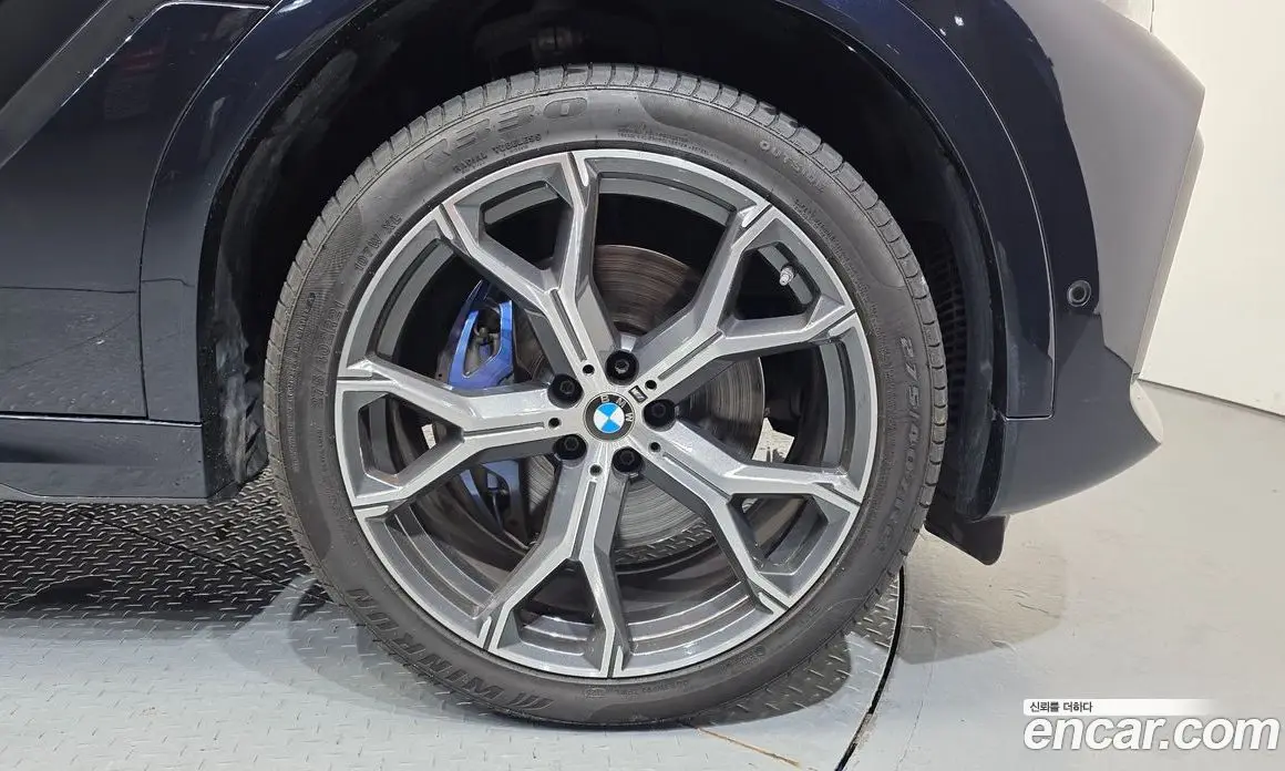 BMW X6 2021 3.0 автомат (гидро), фото 5