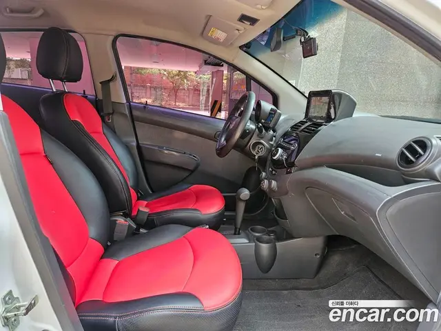 Chevrolet Spark 2012 1.0 автомат (гидро), миниатюра 8