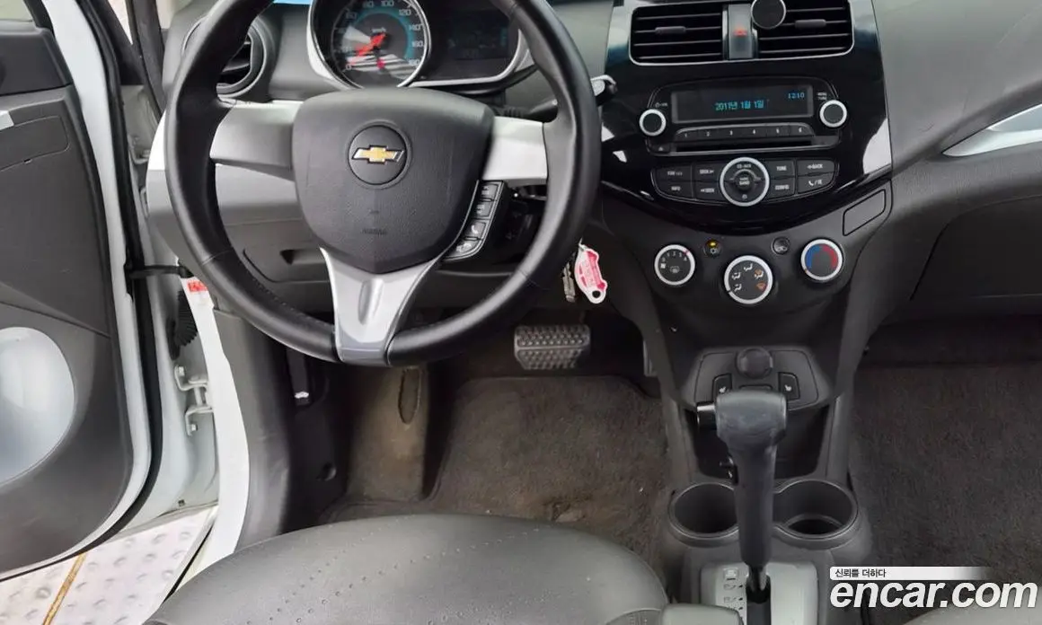 Chevrolet Spark 2014 1.0 автомат (гидро), фото 9