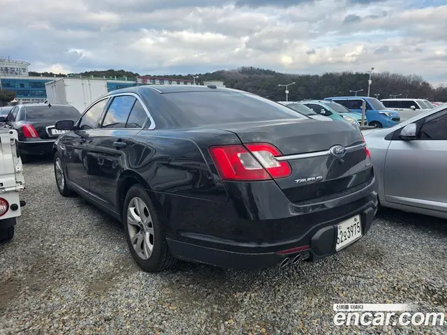 Ford Taurus 2010 3.5 автомат (гидро), миниатюра 3 Ford Taurus 2010 3.5 автомат (гидро), миниатюра 3