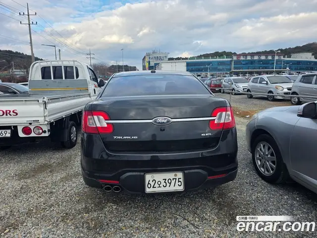 Ford Taurus 2010 3.5 автомат (гидро), миниатюра 4 Ford Taurus 2010 3.5 автомат (гидро), миниатюра 4