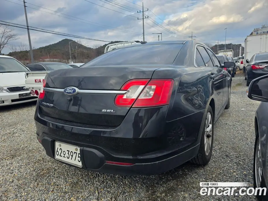 Ford Taurus 2010 3.5 автомат (гидро), фото 5 Ford Taurus 2010 3.5 автомат (гидро), фото 5