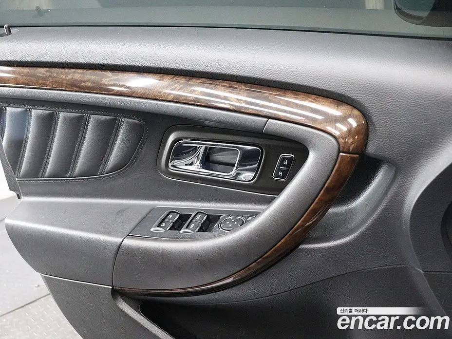 Ford Taurus 2016 2.0 автомат (гидро), фото 13 Ford Taurus 2016 2.0 автомат (гидро), фото 13