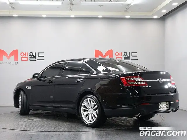 Ford Taurus 2016 2.0 автомат (гидро), миниатюра 4 Ford Taurus 2016 2.0 автомат (гидро), миниатюра 4