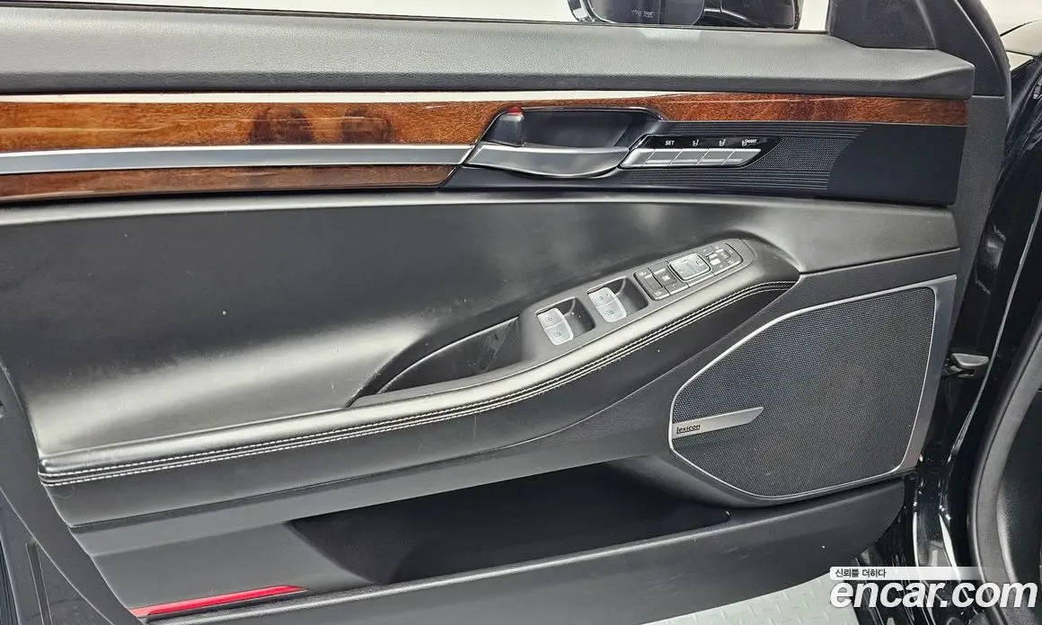 Genesis EQ900 2016 3.8 автомат (гидро), фото 13