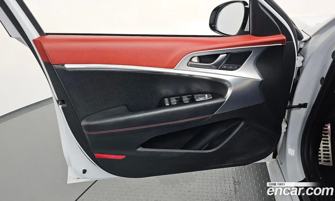 Genesis G70 2017 2.0 автомат (гидро), фото 14