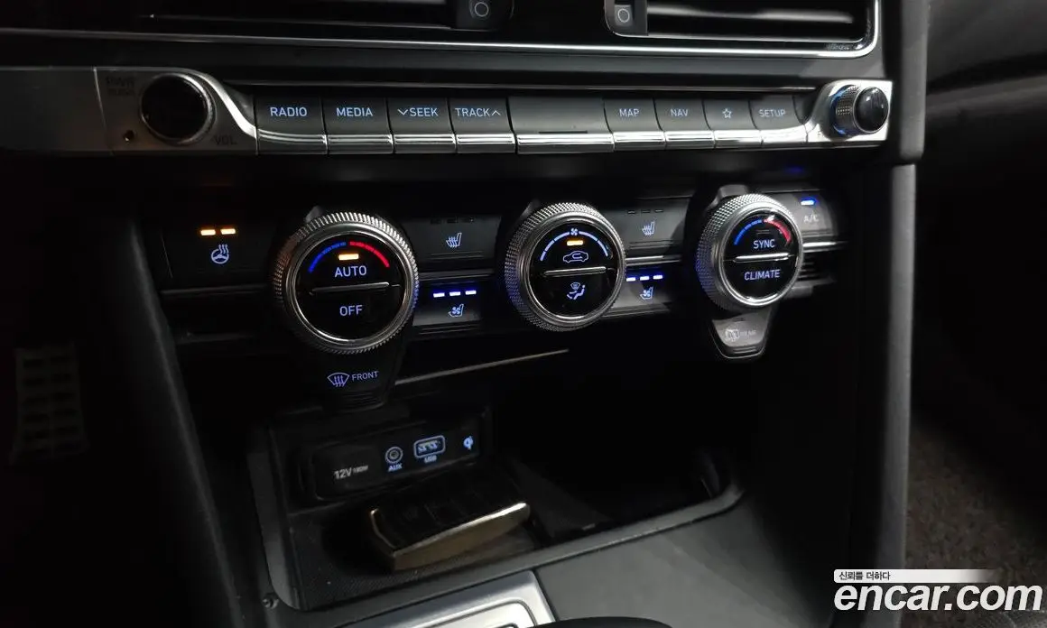 Genesis G70 2017 3.3 автомат (гидро), фото 16