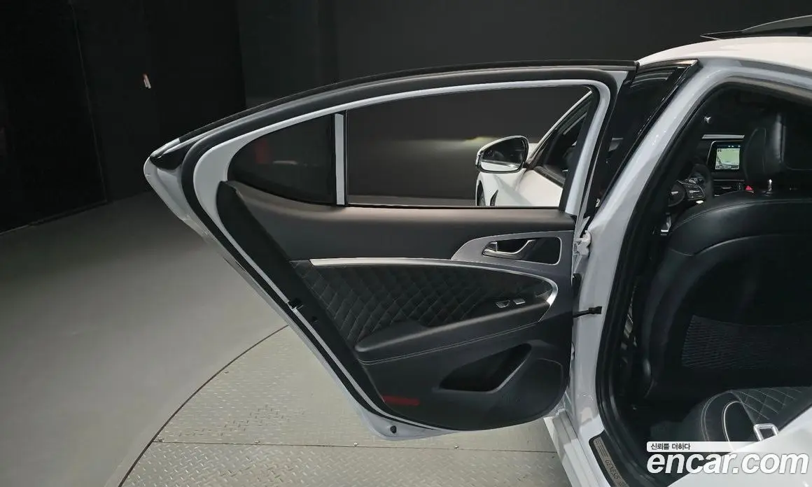 Genesis G70 2018 2.0 автомат (гидро), фото 15