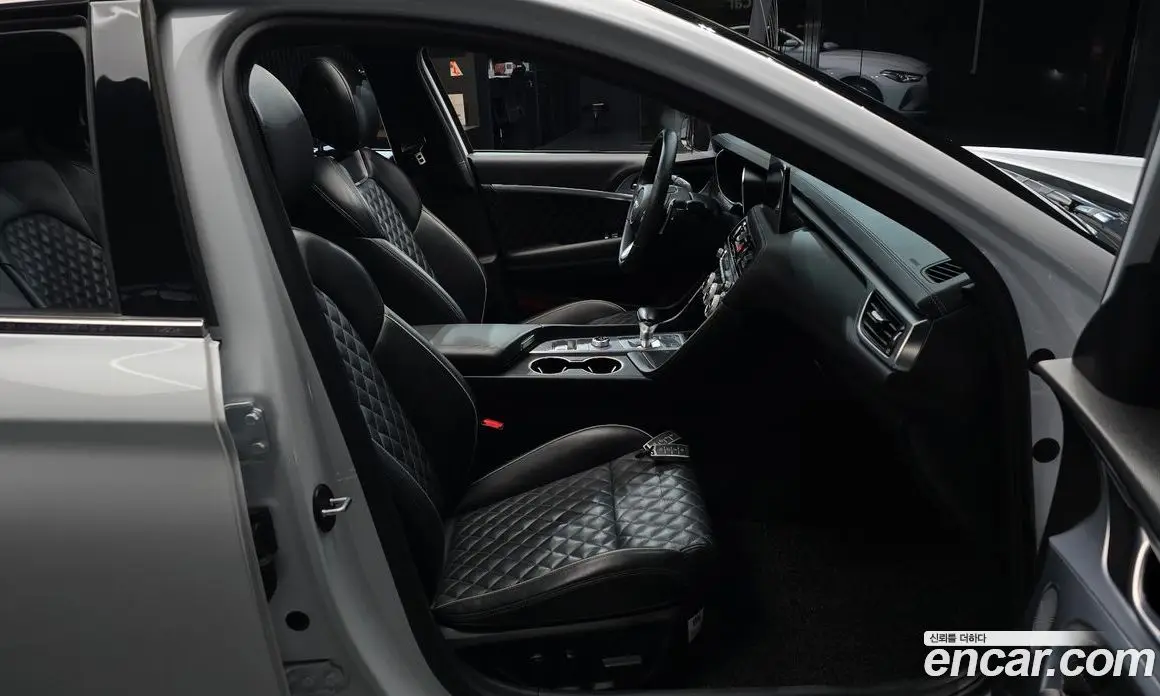 Genesis G70 2018 2.0 автомат (гидро), фото 16