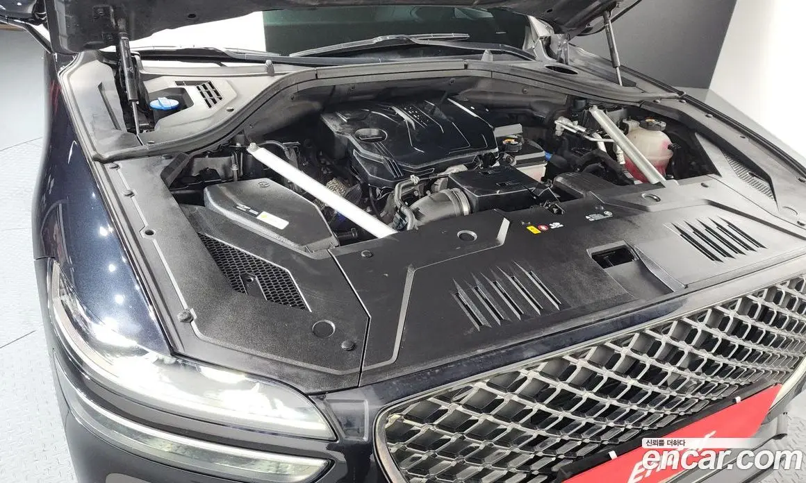 Genesis GV70 2021 2.5 автомат (гидро), фото 6 Genesis GV70 2021 2.5 автомат (гидро), фото 6