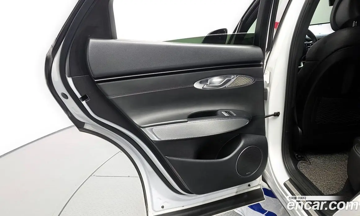 Genesis GV70 2021 2.5 автомат (гидро), фото 15